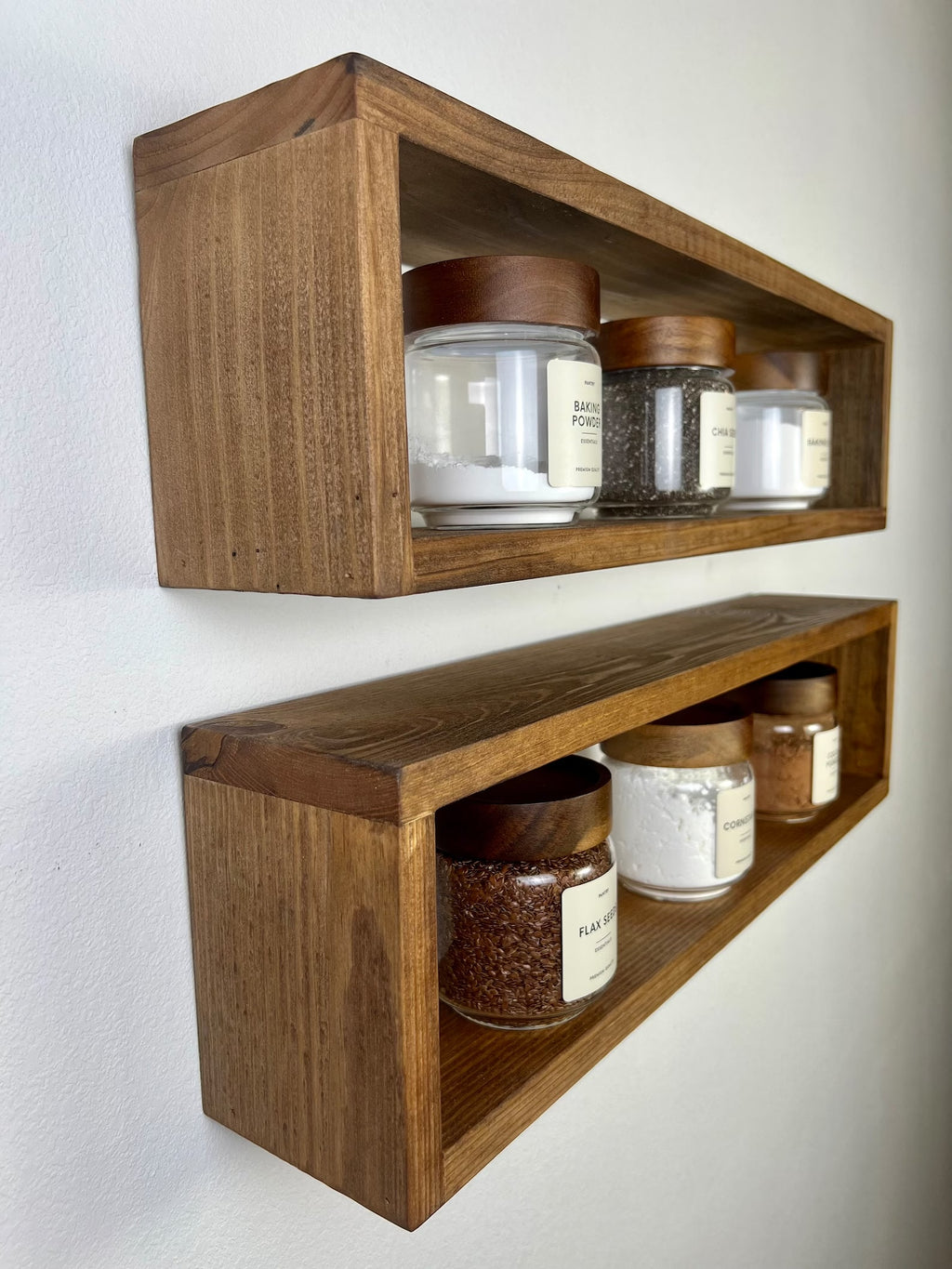 Floating bathroom shelves